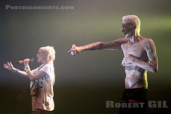 DIE ANTWOORD - 2012-07-06 - PARIS - Le Bataclan - Watkin Tudor Jones Jr. [Ninja] - Anri du Toit [Yolandi Visser]